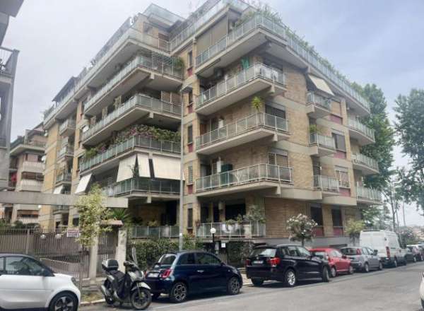 Foto Appartamento in affitto a Roma - 2 locali 60mq