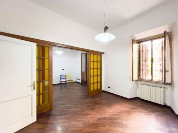 Foto Appartamento in affitto a Roma - 2 locali 74mq