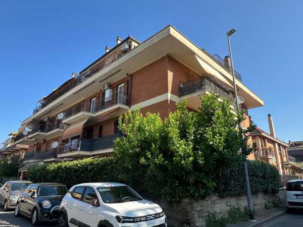 Foto Appartamento in affitto a Roma