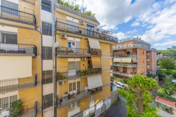Foto Appartamento in affitto a Roma