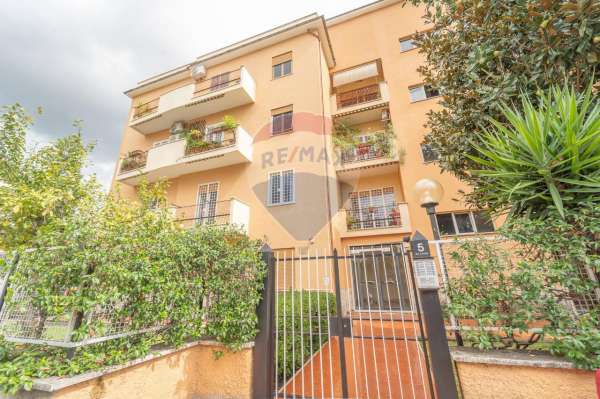 Foto Appartamento in affitto a Roma