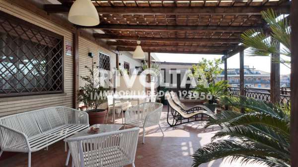 Foto Appartamento in affitto a Roma