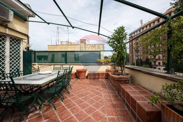 Foto Appartamento in affitto a Roma