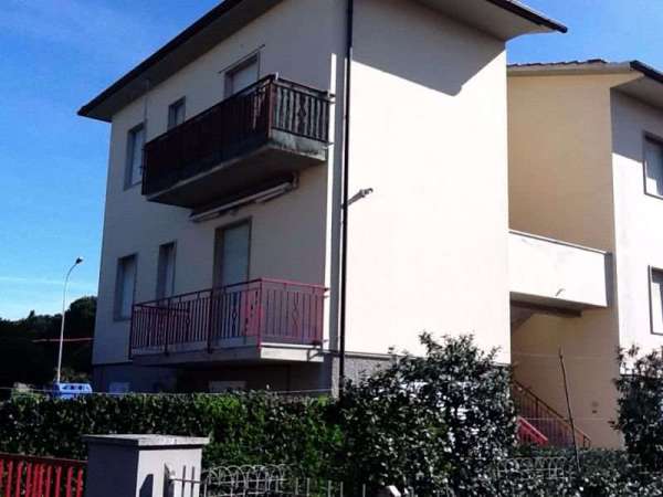 Foto Appartamento in Affitto a Rosignano Marittimo Via Aurelia,
