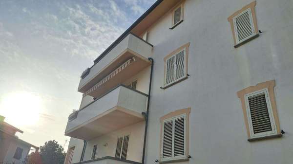 Foto Appartamento in Affitto a Rosignano Marittimo Viale Italia, A