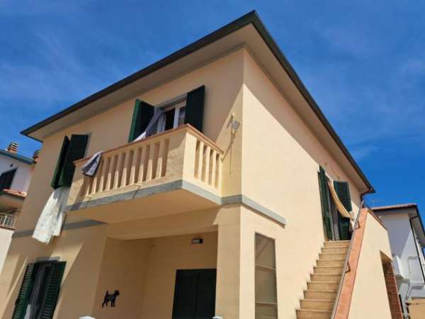 Foto Appartamento in affitto a Rosignano Solvay - Rosignano Marittimo 80 mq  Rif: 1325033