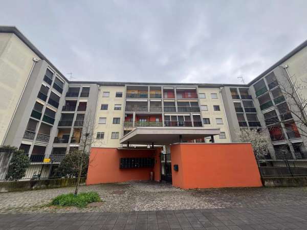 Foto Appartamento in affitto a Rozzano
