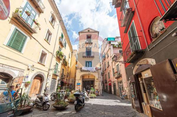 Foto Appartamento in affitto a Salerno