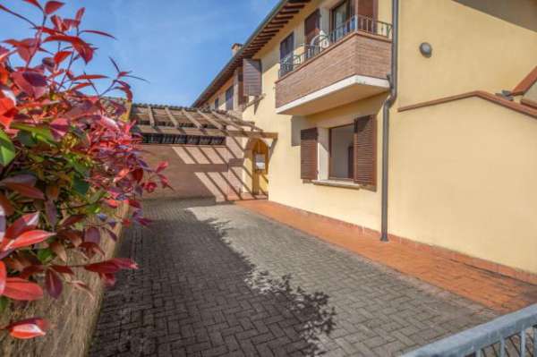 Foto Appartamento in affitto a San Donato - Santa Maria a Monte 55 mq  Rif: 1331804