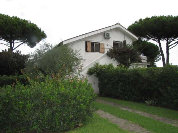 Foto Appartamento in Affitto a San Felice Circeo Via Terracina GOLFO VERDE