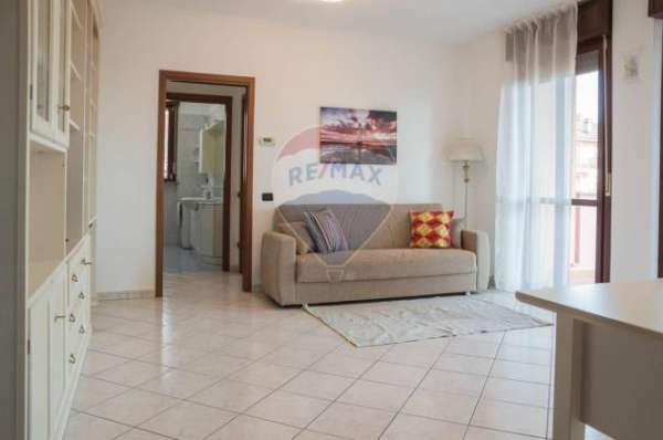 Foto Appartamento in affitto a San Giuliano Milanese - 2 locali 70mq