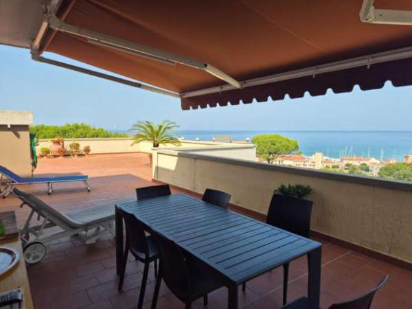 Foto Appartamento in affitto a San Vincenzo 75 mq  Rif: 1330440
