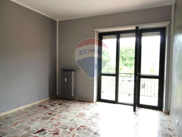 Foto Appartamento in affitto a Sangano