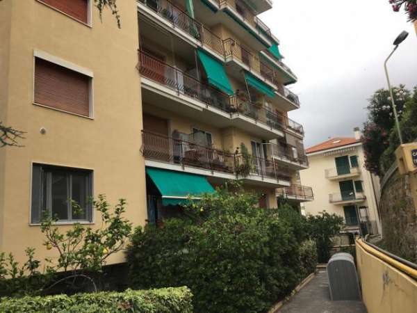 Foto Appartamento in affitto a Sanremo - 2 locali 46mq