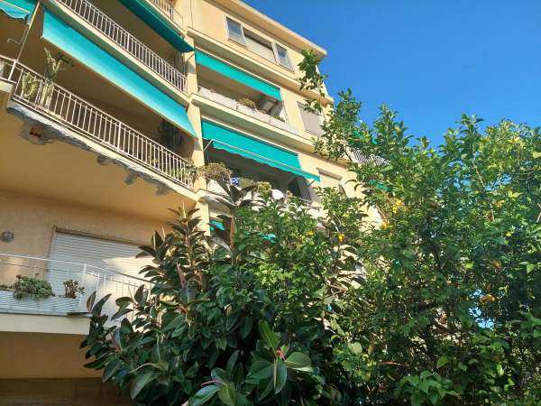 Foto Appartamento in affitto a Sanremo