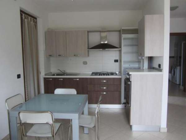 Foto Appartamento in affitto a Sant'Anna - Lucca 110 mq  Rif: 1330011