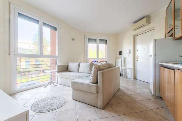 Foto Appartamento in affitto a Saronno