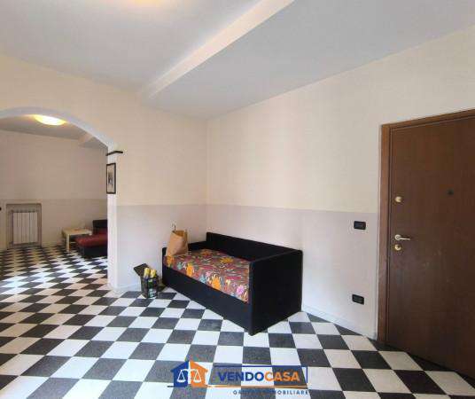 Foto Appartamento in affitto a Savona