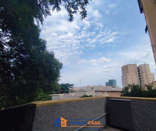 Foto Appartamento in affitto a Savona