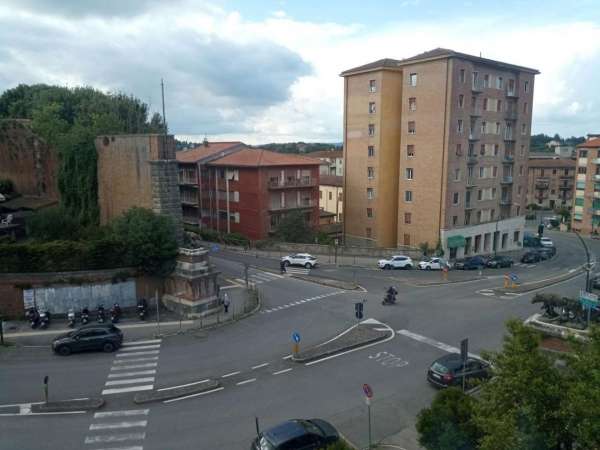Foto Appartamento in affitto a Siena