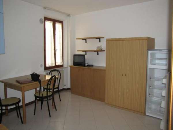Foto Appartamento in affitto a Siena 35 mq  Rif: 1302960