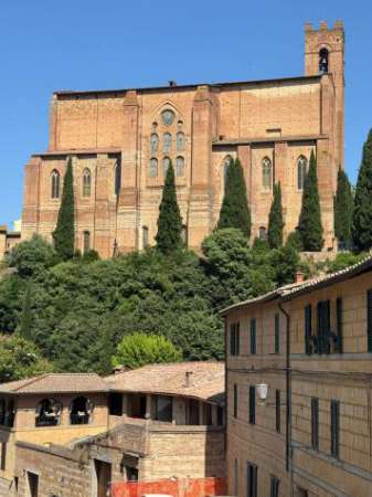 Foto Appartamento in affitto a Siena 75 mq  Rif: 1332935