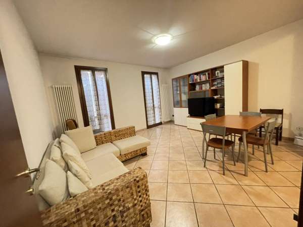 Foto Appartamento in affitto a Suzzara