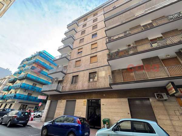 Foto Appartamento in affitto a Taranto