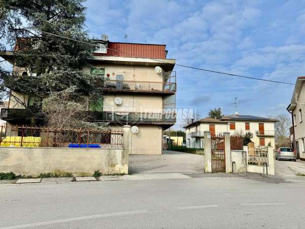 Foto Appartamento in affitto a Terre del Reno