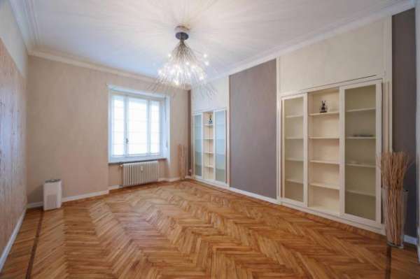 Foto Appartamento in affitto a Torino - 3 locali 110mq