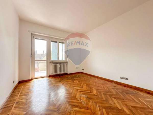 Foto Appartamento in affitto a Torino - 3 locali 65mq