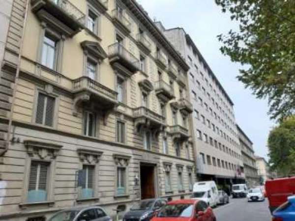 Foto Appartamento in affitto a Torino - 3 locali 90mq