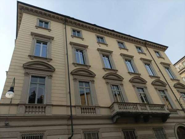 Foto Appartamento in affitto a Torino - 4 locali 115mq