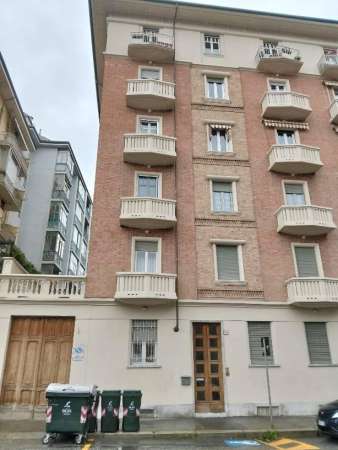 Foto Appartamento in affitto a Torino