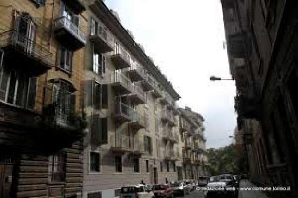 Foto Appartamento in Affitto a Torino via balbo