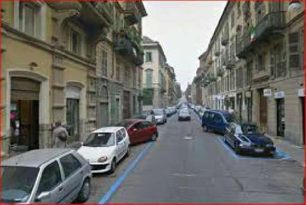 Foto Appartamento in Affitto a Torino via calandra