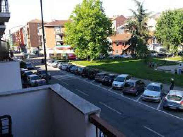 Foto Appartamento in Affitto a Torino via cstelgomberto