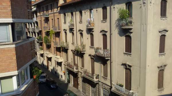Foto Appartamento in Affitto a Torino Via Saluzzo 90