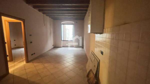 Foto Appartamento in Affitto a Toscolano-Maderno Toscolano