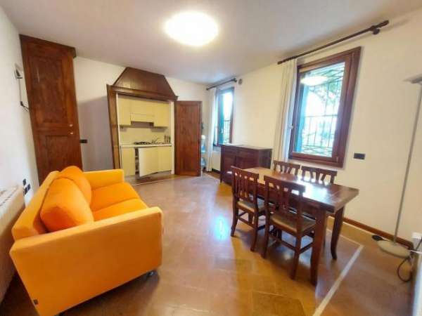 Foto Appartamento in affitto a Treviso - 2 locali 50mq