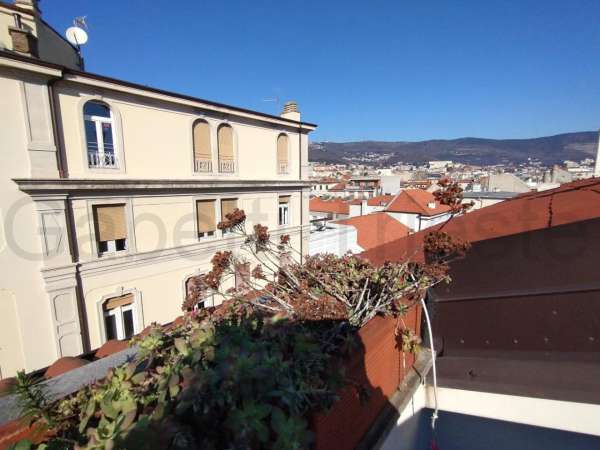 Foto Appartamento in affitto a Trieste