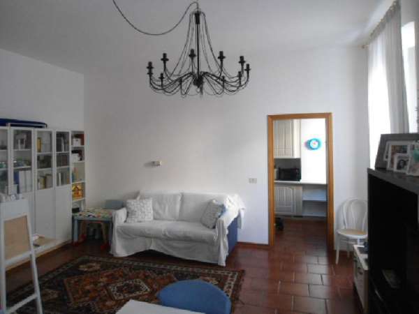Foto Appartamento in Affitto a Trieste via imbriani