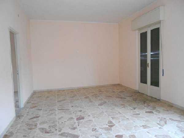 Foto Appartamento in affitto a Valverde