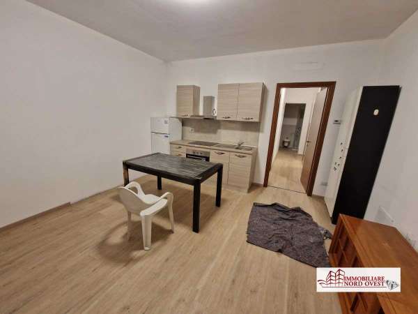 Foto Appartamento in Affitto a Vanzago Via Dante Alighieri
