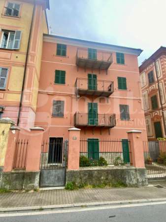 Foto Appartamento in affitto a Varazze