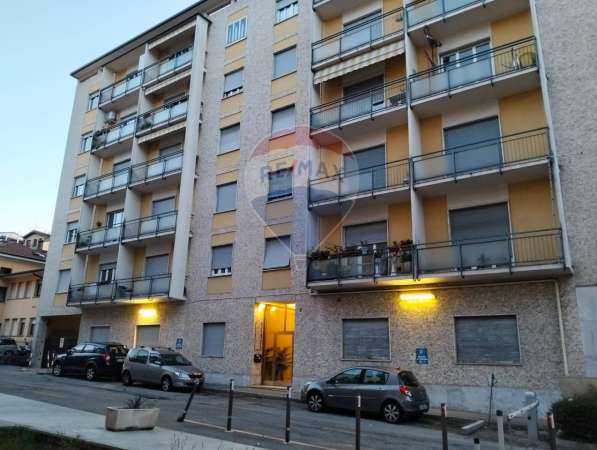 Foto Appartamento in affitto a Varese