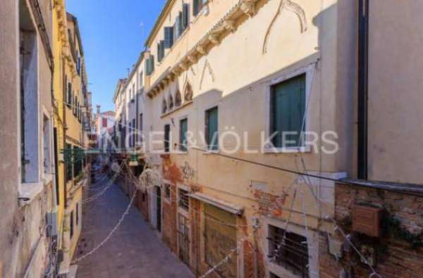 Foto Appartamento in affitto a Venezia - 3 locali 55mq