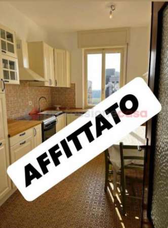 Foto Appartamento in affitto a Verona - 4 locali 80mq
