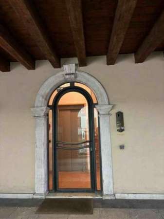 Foto Appartamento in affitto a Verona - 5 locali 95mq