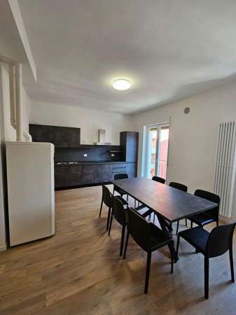 Foto Appartamento in affitto a Verona